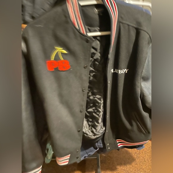 Never wear if before so just wanna get rid of it ! - Picture 1 of 3